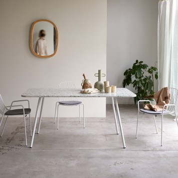 Elio - Table rectangulaire en terrazzo premium et métal green 4-6 pers.