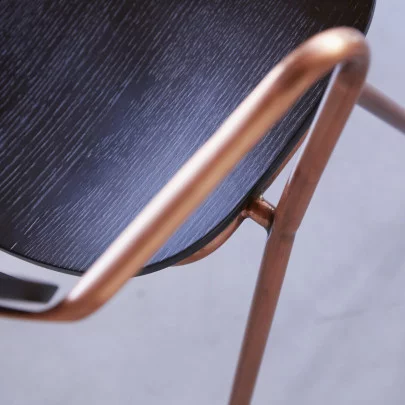 Ada - Chaise en chêne et métal
