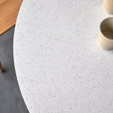 Isaure - Table ronde en métal et terrazzo 4/6 pers